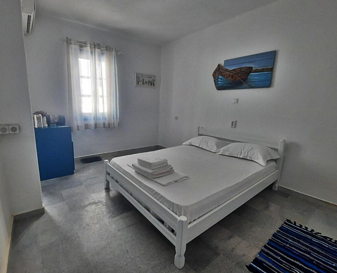 Hôtel Blue In Naxos à Naxos City Extérieur photo